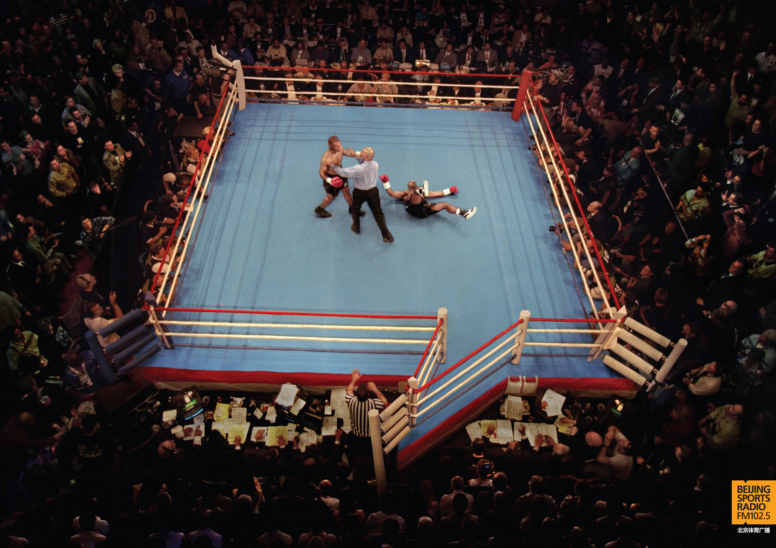 北京體育廣播電臺平面廣告創意設計3-拳擊解說篇