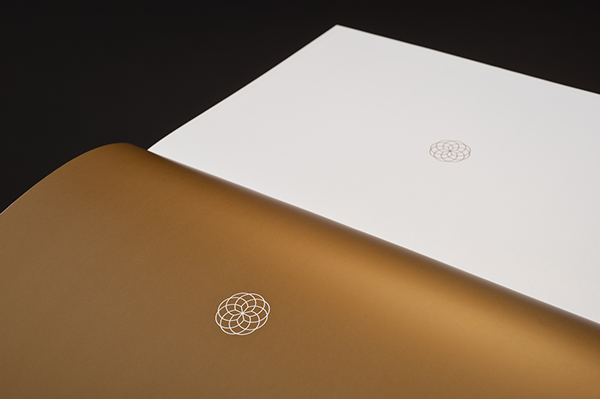 aorp 珠寶公司燙金年鑒樣本畫冊設計-尚略上海畫冊設計公司設計佳作6