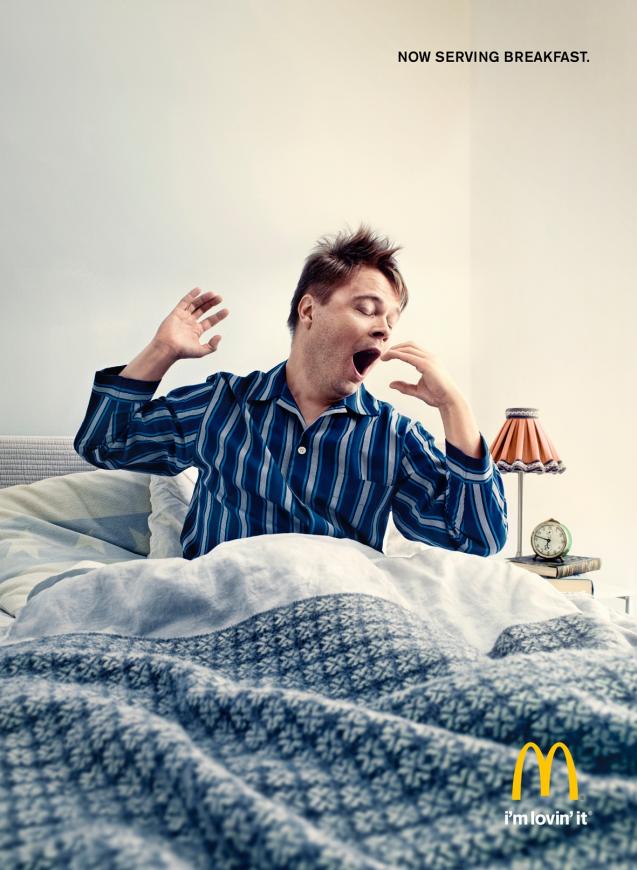 國外廣告設計欣賞——麥當勞供應早晨廣告1
