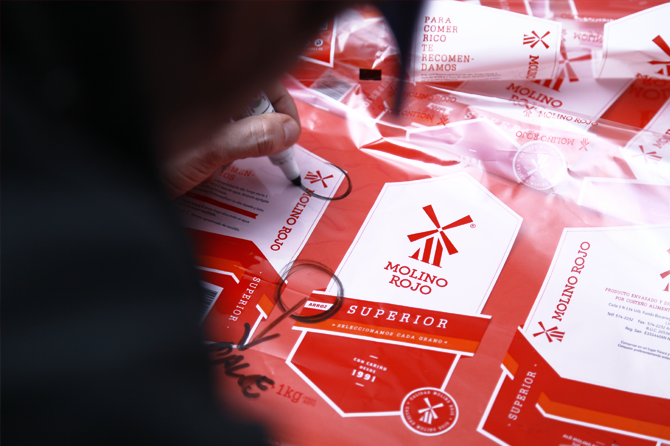 農業產品品牌策劃設計——秘魯Molino Rojo紅磨坊雜交水稻品牌形象再設計，包裝設計——包裝設計2——尚略廣告品牌策劃與廣告設計公司