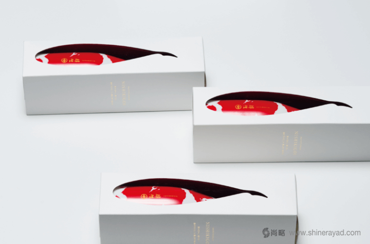 日本錦鯉清酒包裝設(shè)計(jì)和外盒包裝設(shè)計(jì)-上海包裝設(shè)計(jì)公司設(shè)計(jì)佳作鑒賞培訓(xùn)4
