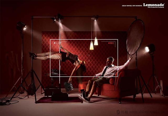 上海廣告設(shè)計公司欣賞那些性感曖昧有色情嫌疑的平面創(chuàng)意廣告-