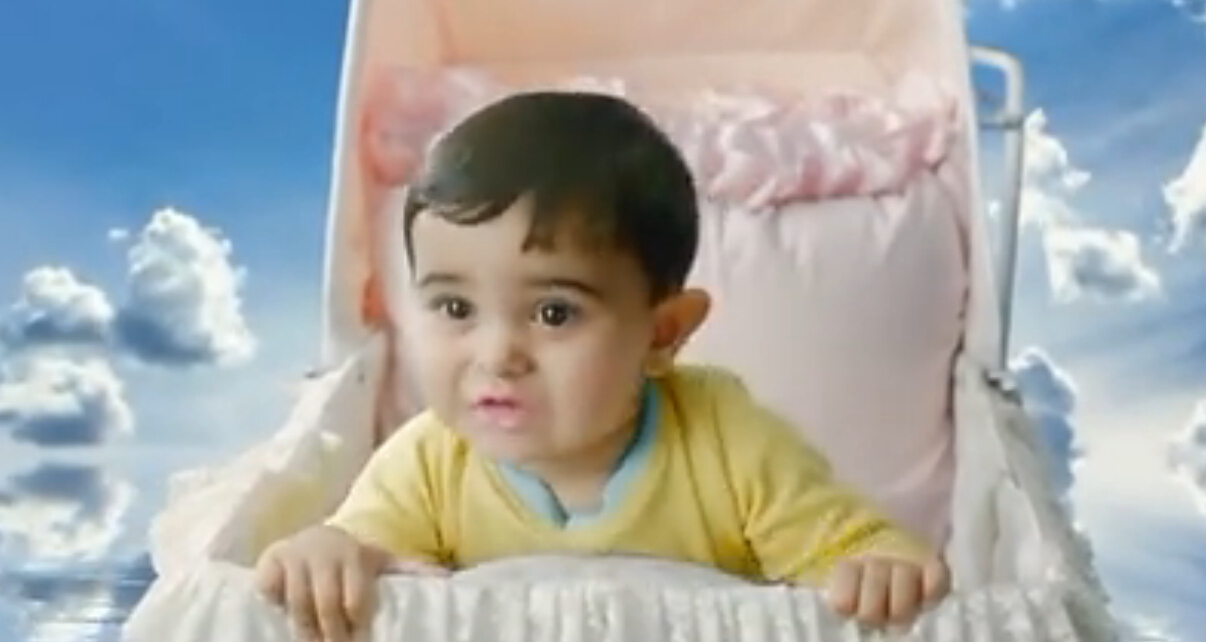 上海廣告策劃公司國外廣告欣賞MTS無線網(wǎng)卡internet寶貝搞笑廣告上帝篇1