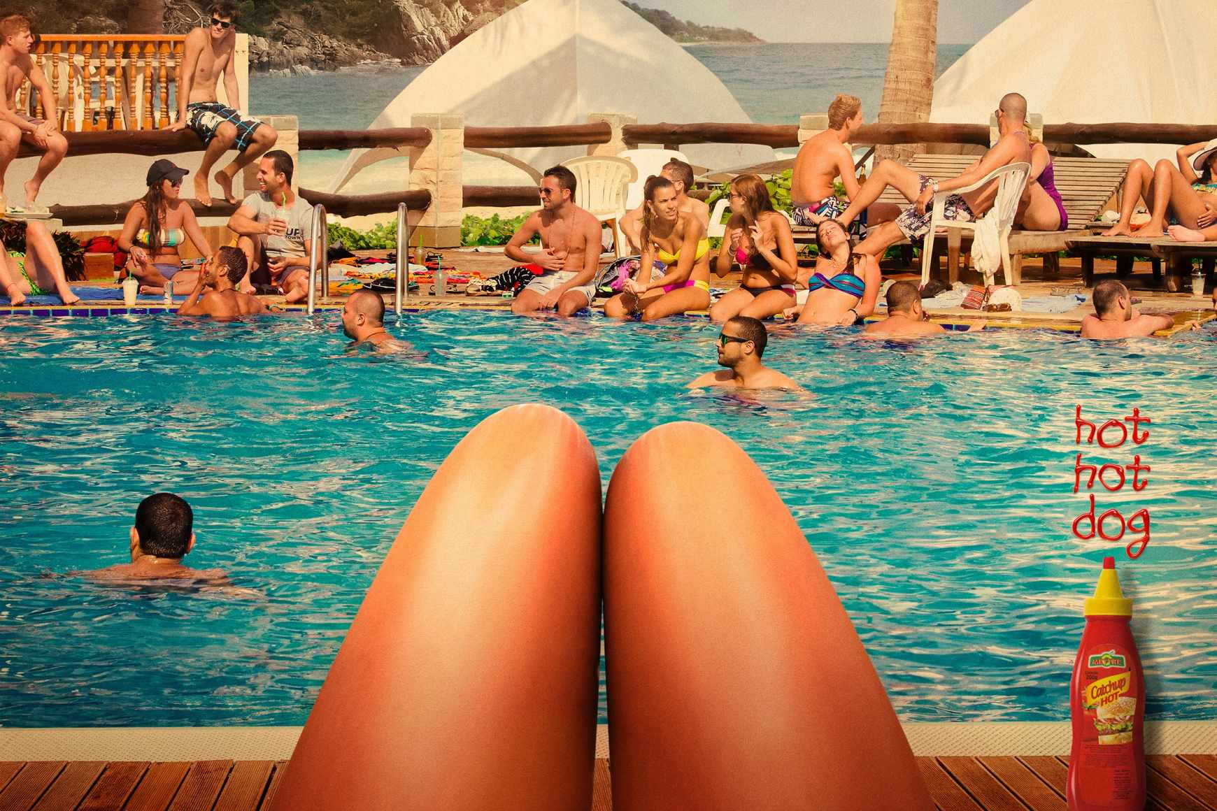 Mettre 熱狗香腸平面廣告創(chuàng)意設(shè)計-上海廣告設(shè)計公司國外廣告推薦2-泳池篇