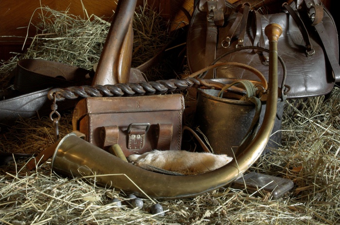 國外農(nóng)產(chǎn)品包裝設(shè)計(jì)欣賞Гора 狩獵山莊肉制食品包裝設(shè)計(jì)-上海包裝設(shè)計(jì)公司1