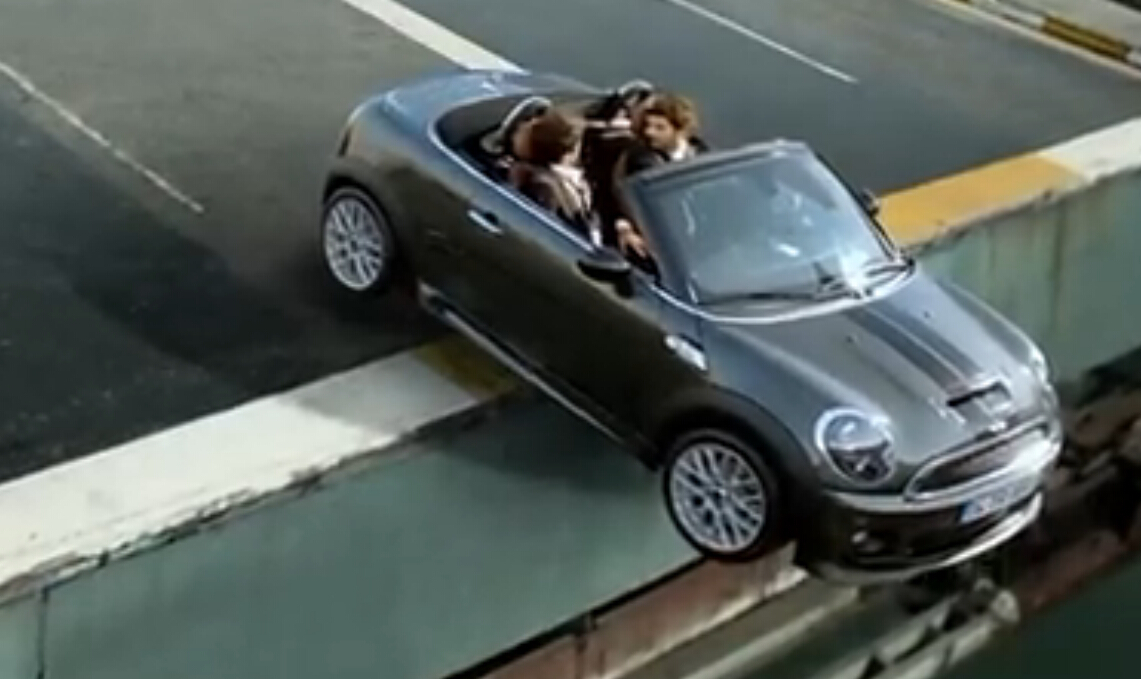 尚略上海廣告策劃公司分享：寶馬MINI汽車廣告重量篇2