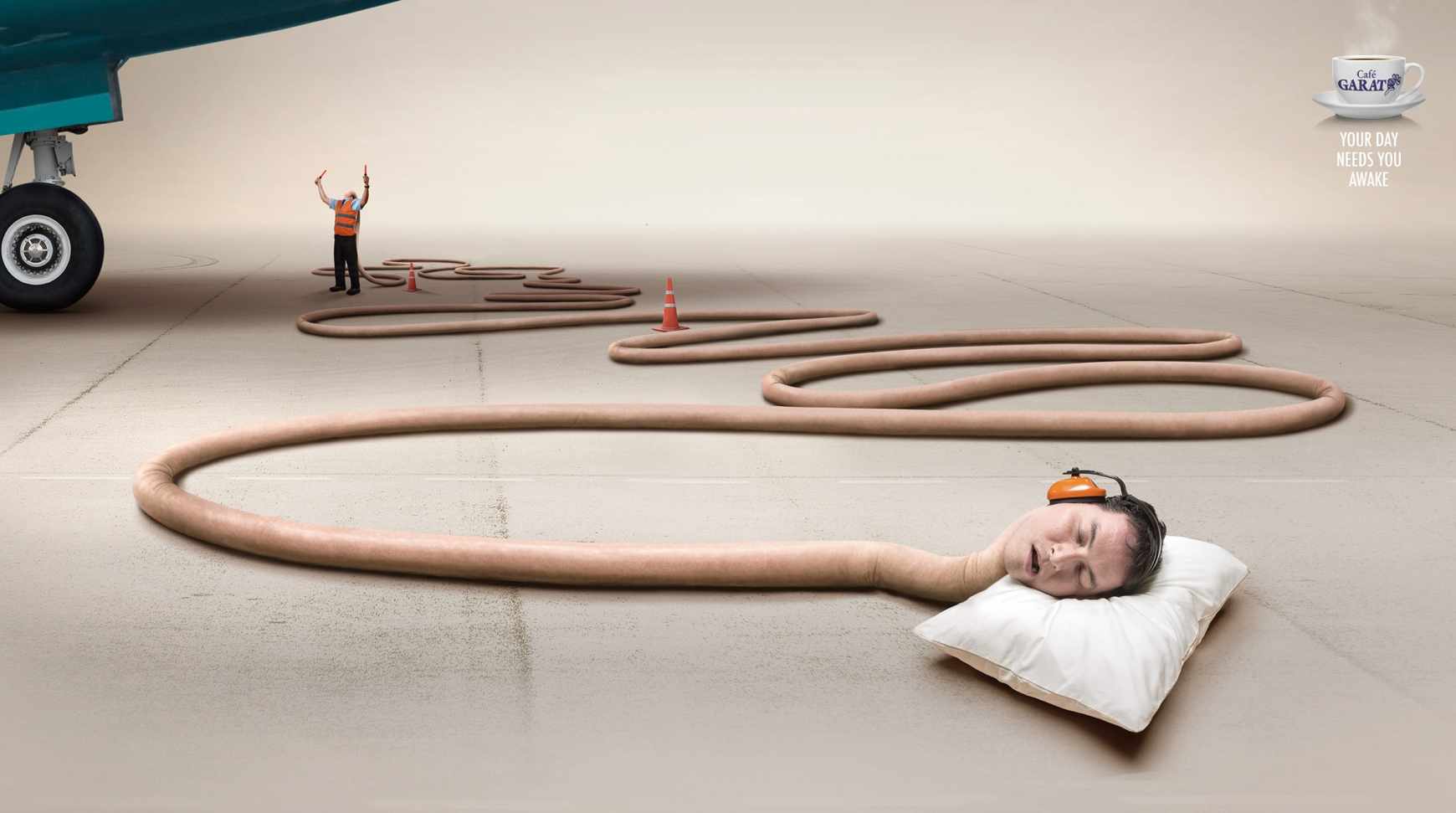 墨西哥Café Garat咖啡平面廣告創(chuàng)意設(shè)計(jì)-上海廣告設(shè)計(jì)公司廣告欣賞1-飛行員篇