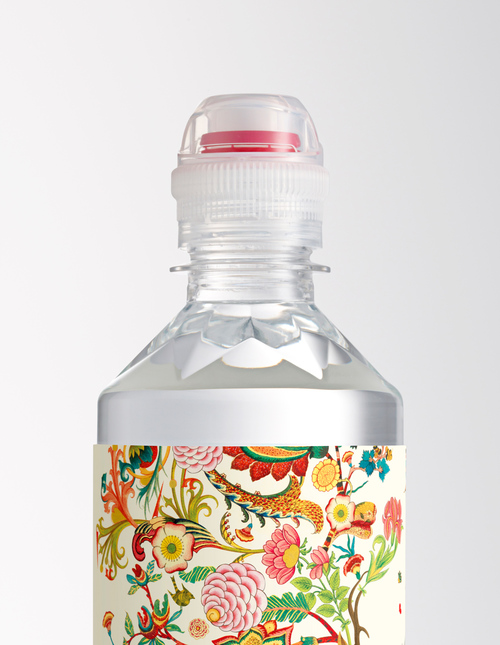 9.農(nóng)夫山泉礦泉水長白山包裝設計特寫