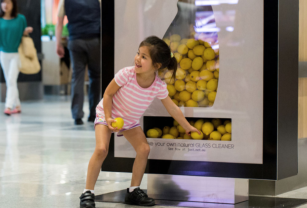 世界自然基金會 “ 包裝設(shè)計旨在消除包裝”公益營銷推廣廣告4