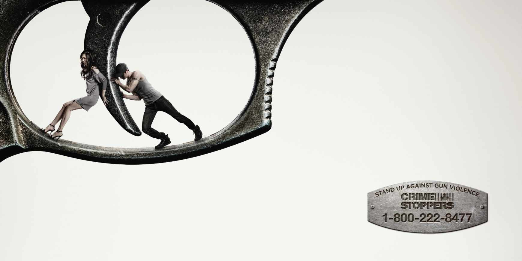 溫哥華報警熱線手槍篇公益平面廣告創意設計2