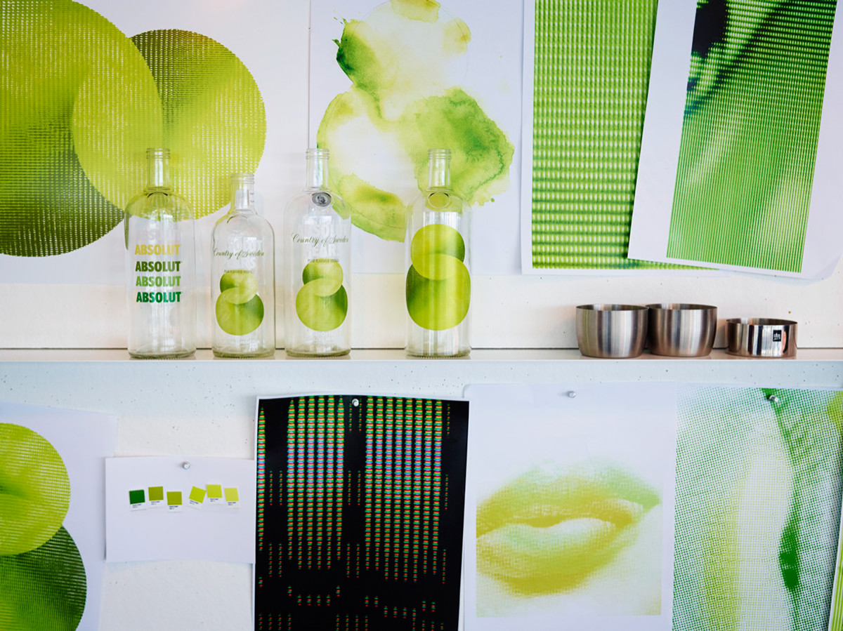 絕對伏特加酒手繪涂鴉風格包裝設計2