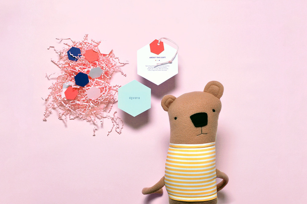 7.Davana 在線禮品網(wǎng)站品牌形象設計包裝設計