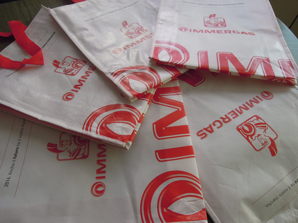 意大利采暖設備公司依瑪新火焰LOGO設計與羅馬戰士卡通形象設計-手提袋設計