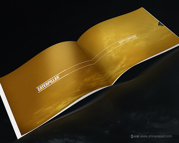 卡特彼勒工程機(jī)械畫(huà)冊(cè)設(shè)計(jì)版式-宣傳冊(cè)章節(jié)頁(yè)設(shè)計(jì)3