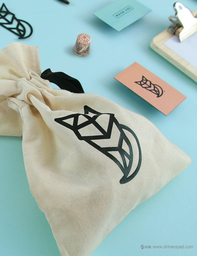 moon fox 月亮狐貍女性內衣服飾品牌VI形象設計13