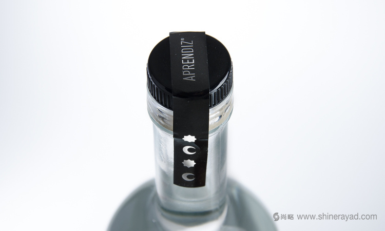 APRENDIZ Mezcal手繪插畫風格 龍舌蘭酒包裝設計5