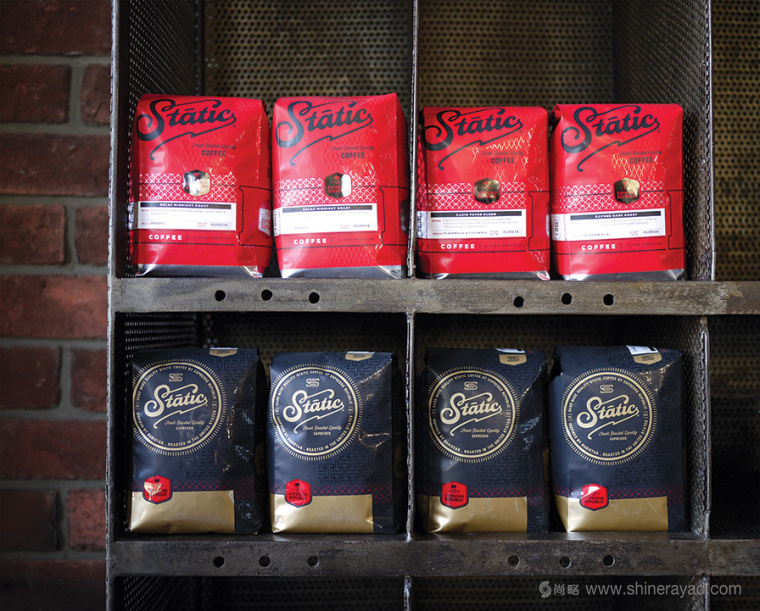 Static Coffee 袋裝咖啡豆咖啡紅黑包裝設計13-包裝展示效果