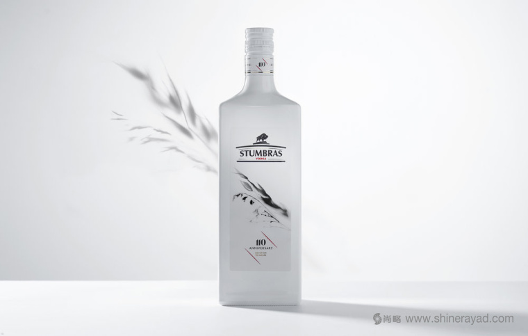 STUMBRAS 110周年限量版伏特加酒包裝設(shè)計(jì)—上海包裝設(shè)計(jì)公司國(guó)外包裝欣賞