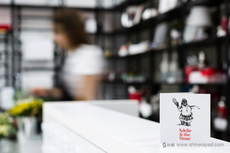 Adelie & the Stone 購物中心節日品牌形象設計與插畫禮品包裝設計