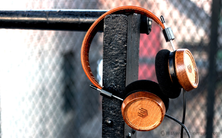 YENOH 耳機(jī)品牌LOGO設(shè)計(jì)概念與理念-上海LOGO設(shè)計(jì)公司設(shè)計(jì)欣賞3