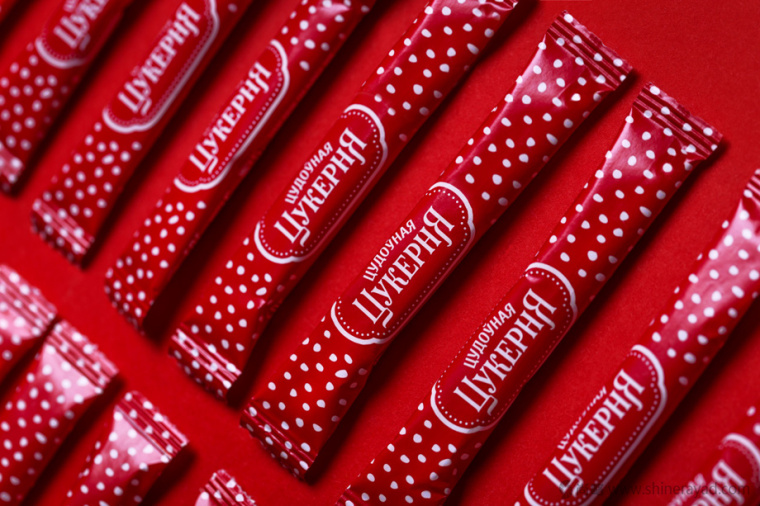 上海包裝設(shè)計公司設(shè)計欣賞點評：紅色裝 TSUKERNYA 咖啡方糖砂糖包裝設(shè)計5