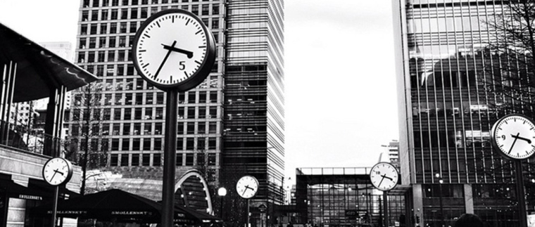 Travel Time 黑白插畫設計-上海品牌策劃設計公司3