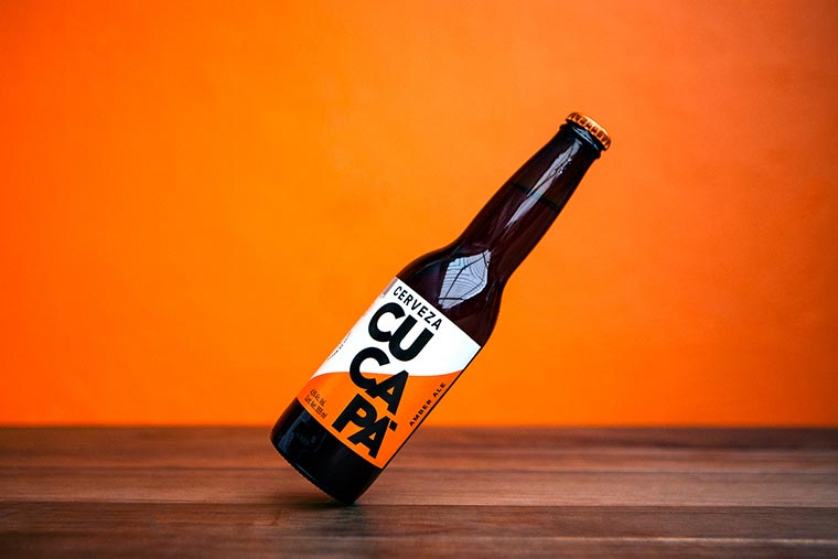 濃濃的藍(lán)領(lǐng)工人風(fēng)格，Cucapá啤酒品牌包裝設(shè)計(jì)