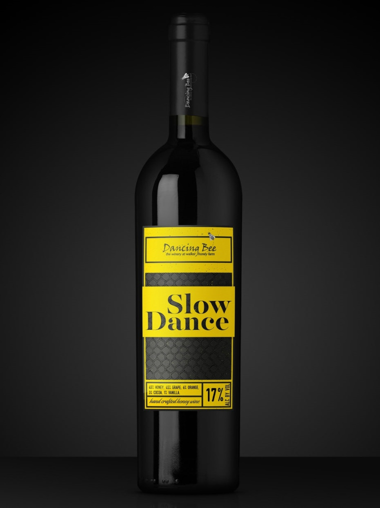 終極指南：如何設計紅酒葡萄酒包裝標簽-顏色