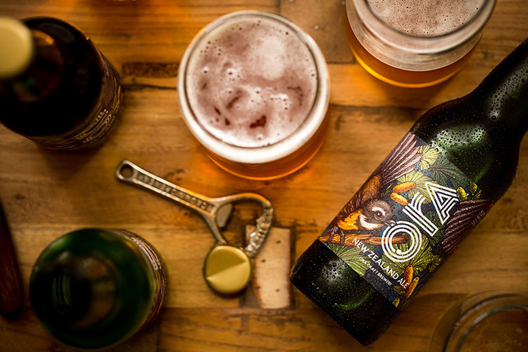 Ora毛利人啤酒品牌包裝設計，使用川崎植物的美麗插圖設計