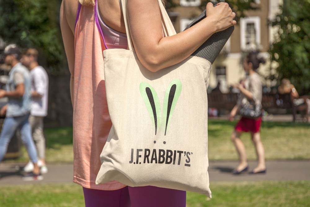 可愛俏皮的J.F. Rabbit''''''''''''''''s植物蔬菜飲料品牌標志設計