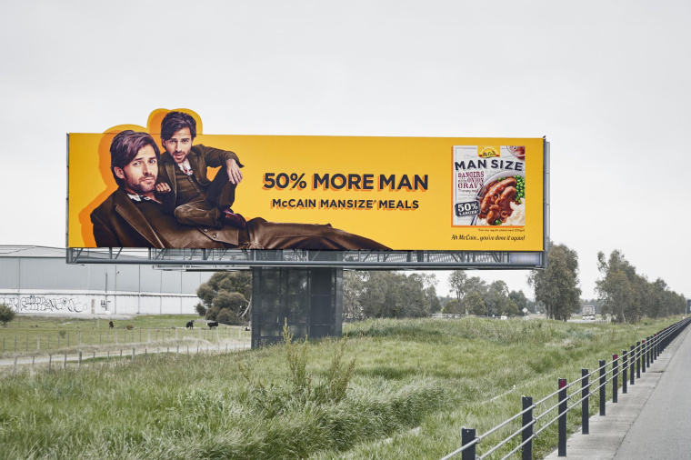 廣告策劃公司分享麥肯食品“多出一個50%小男人，麥凱恩大餐”戶外平面廣告創(chuàng)意