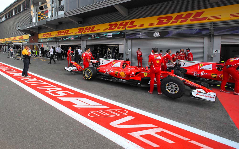 F1更換新標志，新標志設計展現賽車場彎道形象