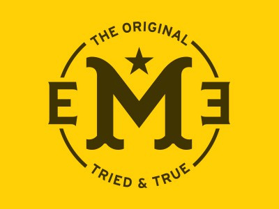 黃色圓形加字母logo設(shè)計