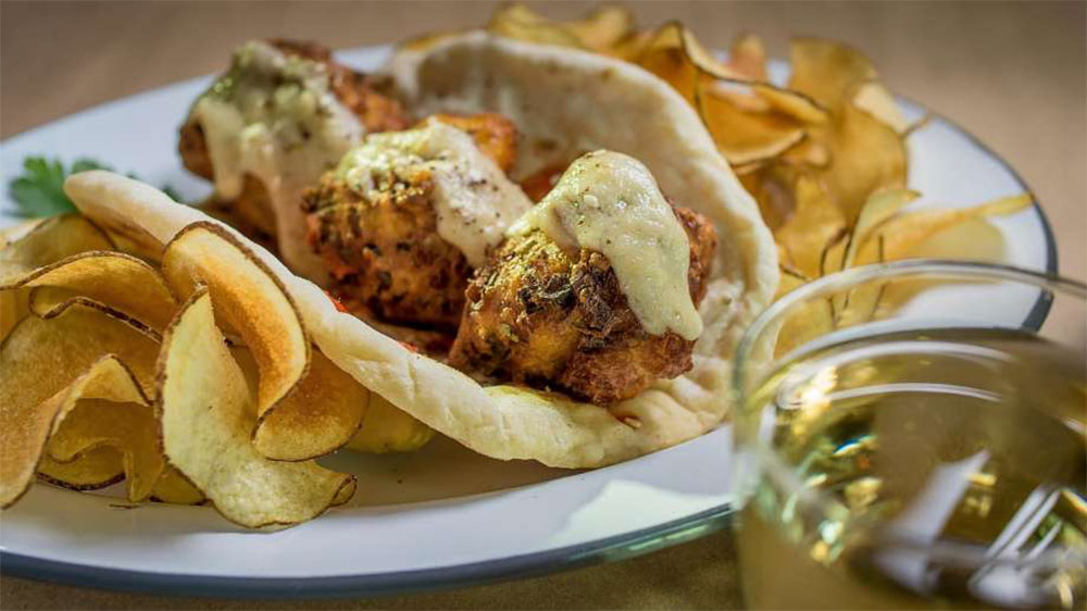 Starboard餐廳餐飲品牌形象設計－充分創意，復古和手繪的藝術風格－上海品牌設計公司