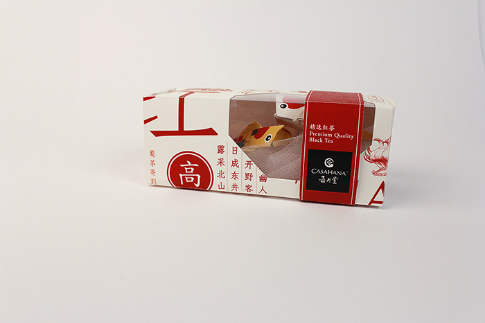 “年年有余”紅茶包裝創(chuàng)意魚(yú)類造型與禮盒包裝設(shè)計(jì)-上海包裝設(shè)計(jì)公司