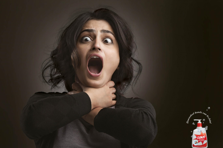 Clenzo洗手液平面創(chuàng)意廣告“致命的手”-上海廣告創(chuàng)意設(shè)計(jì)公司