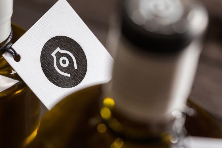 Amphora Olympia 有機(jī)特級(jí)初榨橄欖油品牌標(biāo)志設(shè)計(jì)包裝設(shè)計(jì)-上海標(biāo)志設(shè)計(jì)包裝設(shè)計(jì)公司