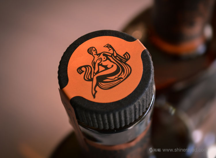 國外洋酒品牌設計欣賞——CopperMuse 朗姆酒裝飾圖案風格標志設計與包裝設計