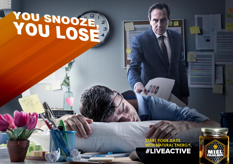 塞爾達(dá)真蜜蜂蜜平面廣告創(chuàng)意設(shè)計(jì)欣賞“工作打盹”篇-上海廣告策劃設(shè)計(jì)公司