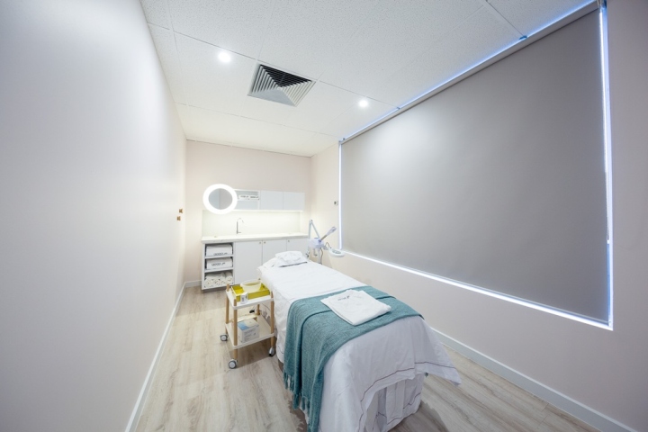 Anna Jo 醫(yī)療美容機(jī)構(gòu)店鋪空間裝修布置設(shè)計(jì)-上海尚略品牌設(shè)計(jì)公司