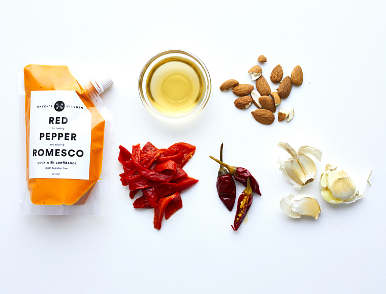 尚略包裝設(shè)計公司分享功能性的未來派簡約醬汁調(diào)味品包裝設(shè)計案例