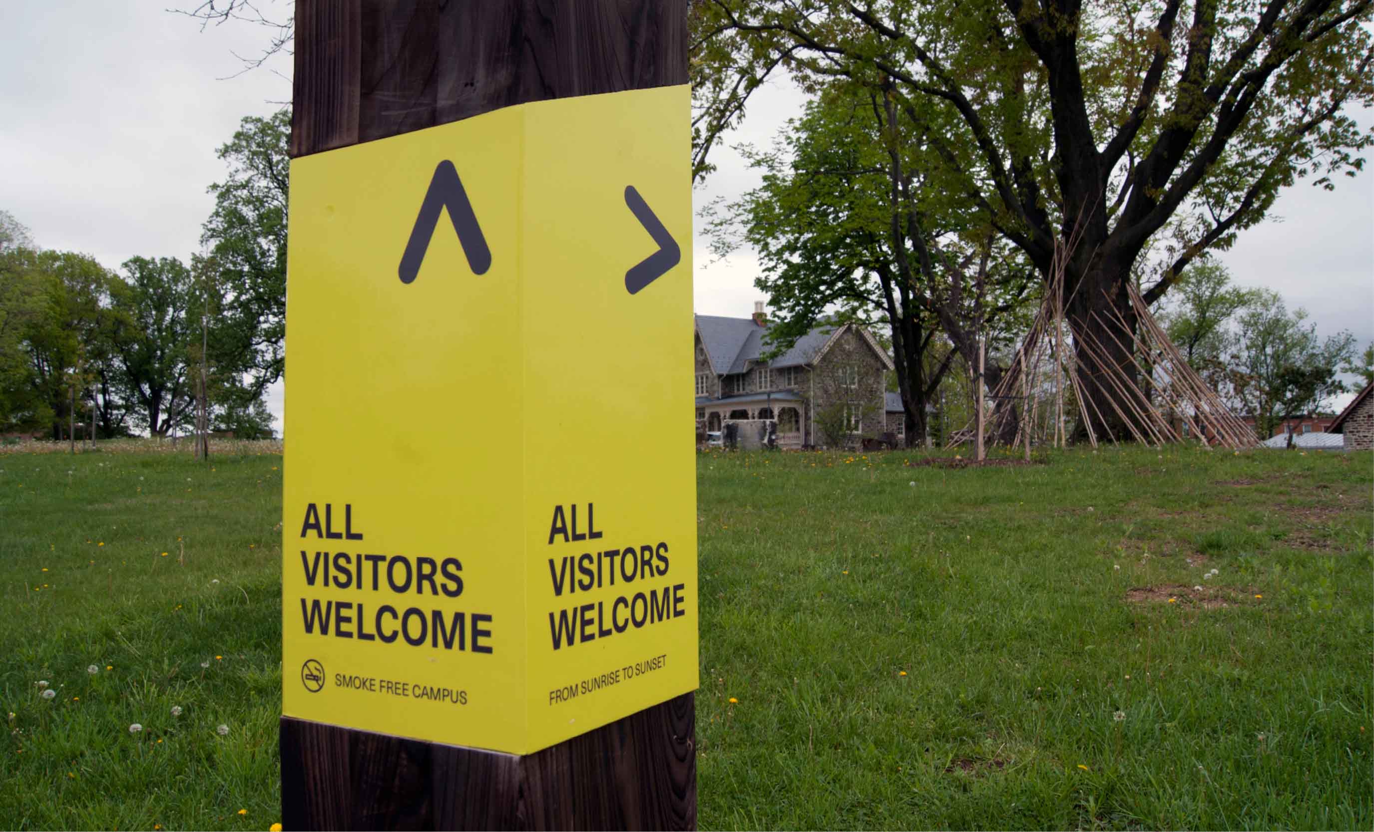 Auchentoroly 公園步行街區室外導視設計-上海環境導視設計公司