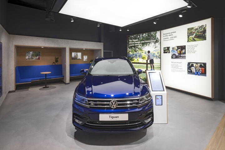 大眾汽車銷售展廳店面空間設計-上海品牌商業空間設計公司 大眾汽車銷售展廳店面空間設計-上海品牌商業空間設計公司