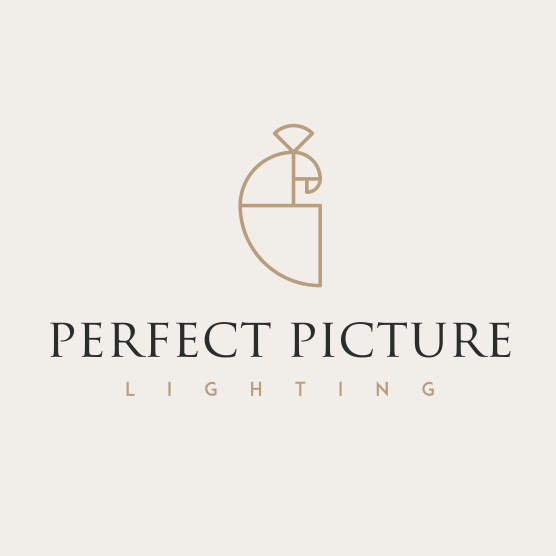 裝飾藝術-孔雀標志設計