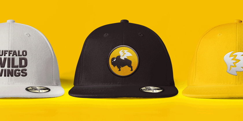 Buffalo Wild Wings體育酒吧新logo設(shè)計，帶翅膀的水牛形象