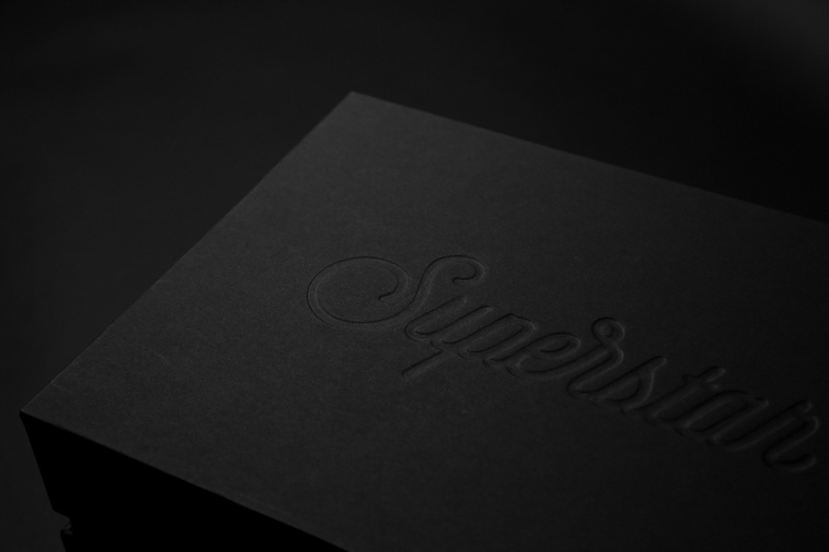 阿迪達斯超級巨星50周年紀念版紫色包裝設計