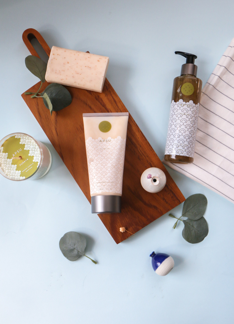 APSU “水紋”插畫沐浴露身體護理乳液包裝設計