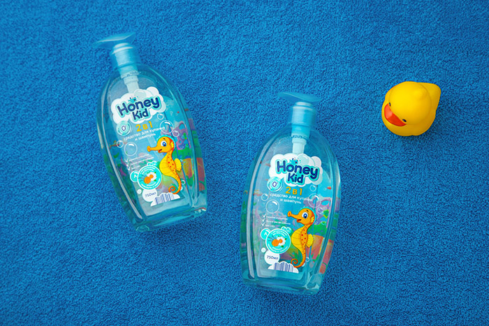 上海包裝設(shè)計(jì)公司欣賞可愛歡樂的Honey Kid 嬰兒兒童沐浴洗護(hù)護(hù)理產(chǎn)品包裝設(shè)計(jì)