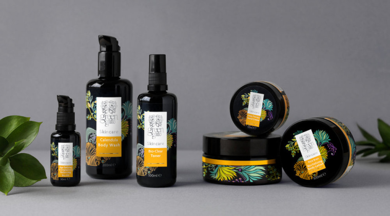 Green Gate護膚品牌標志設計包裝設計，縷縷金箔增添優雅的健康精髓