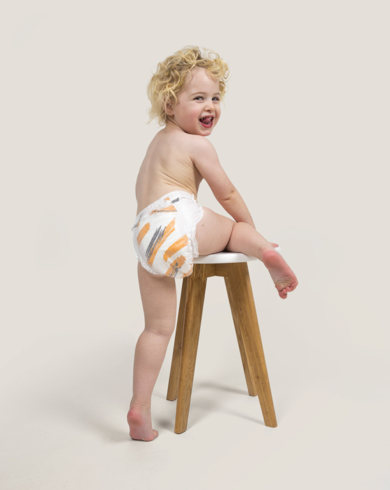 coop嬰兒尿布包裝設計，超可愛的玩偶插畫風格